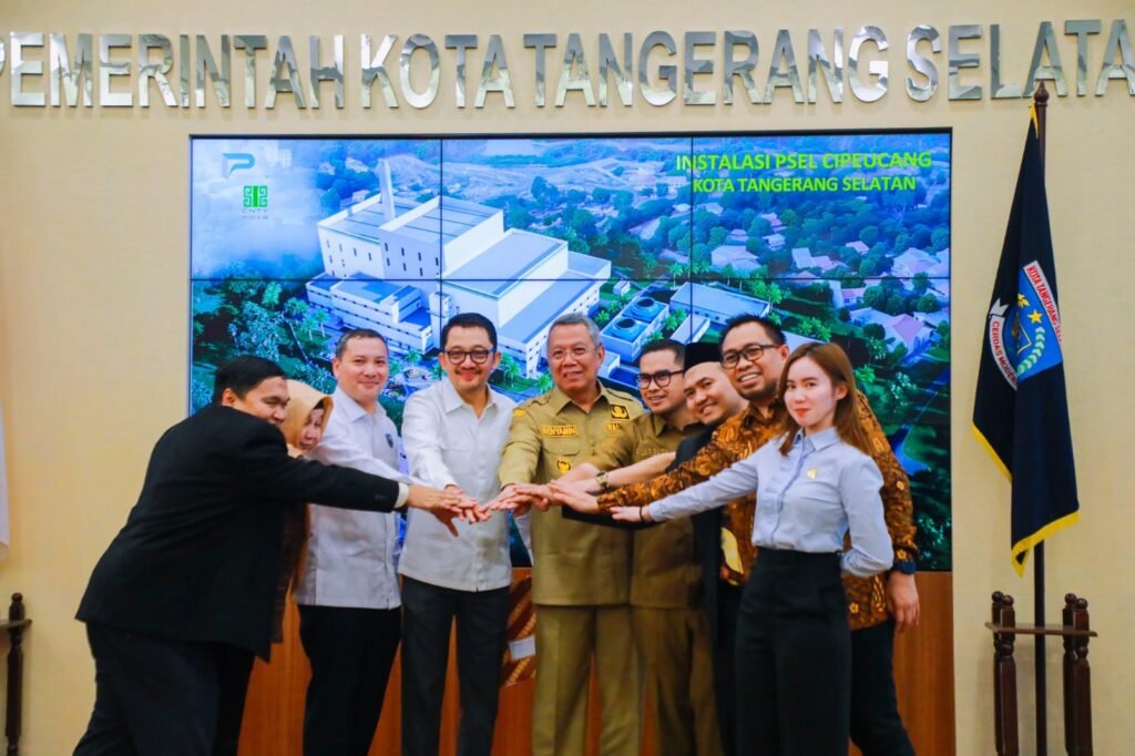 Komitmen Pemerintah Kota Tangerang Selatan dalam mendorong pengelolaan sampah berbasis teknologi ramah lingkungan untuk diubah menjadi energi listrik. FOTO ; Pemkot Tangsel