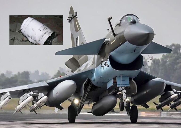 Salah satu pesawat yang terkonfirmasi jatuh yakni Dassault Rafale. Pesawat tersebut dilaporkan ditembak menggunakan PL-15 yang diluncurkan dari J-10CE Pakistan.