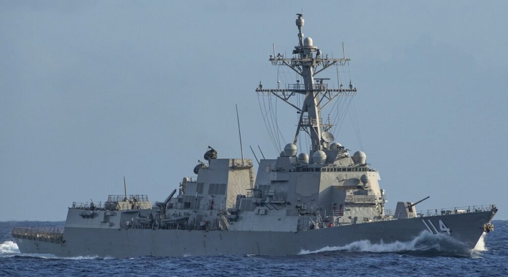 Foto USS Ralph Johnson. (US Navy Pacific Fleet photo)
