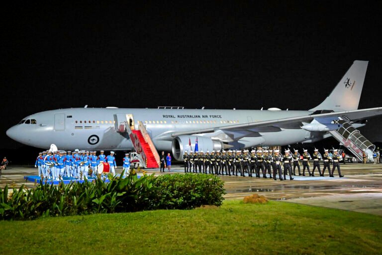 Perdana Menteri (PM) Australia, Anthony Albanese tiba di Indonesia pada Rabu, 14 Mei 2025, pukul 18.30 WIB. (Foto: BPMI Setpres)
