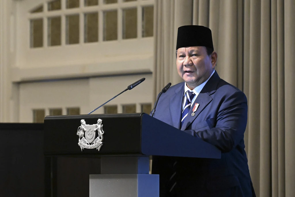 Presiden Republik Indonesia Prabowo Subianto menghadiri jamuan santap siang kenegaraan yang diselenggarakan oleh Presiden Republik Singapura, Tharman Shanmugaratnam, di salah satu hotel di Singapura, pada Senin (16/6/2025). Foto: Cahyo - Biro Pers Sekretariat Presiden