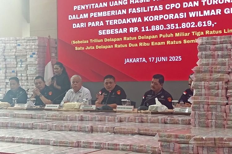 Uang ini merupakan pengembalian kerugian negara terkait kasus korupsi fasilitas ekspor crude palm oil (CPO) atau minyak goreng periode 2021-2022.