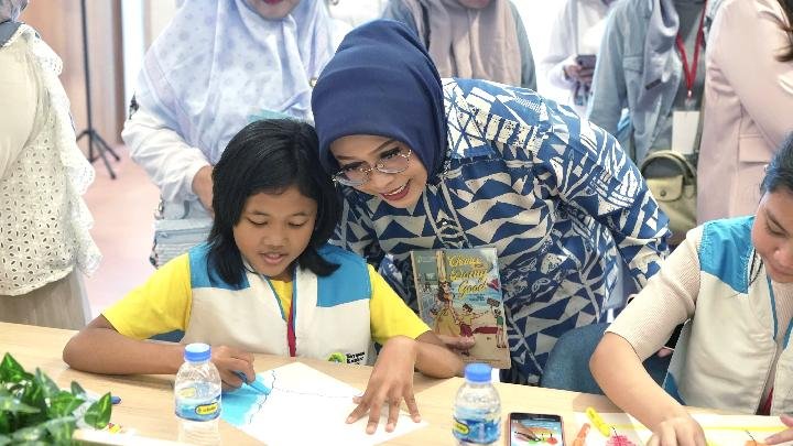 Penasihat I Dharma Wanita Persatuan (DWP) Kemensos RI Fatma Saifullah Yusuf, dalam peringatan Hari Anak Nasional (HAN) 2025 di Gedung SMESCO Indonesia, pada Selasa, 29 Juli 2025. Dok Kemensos