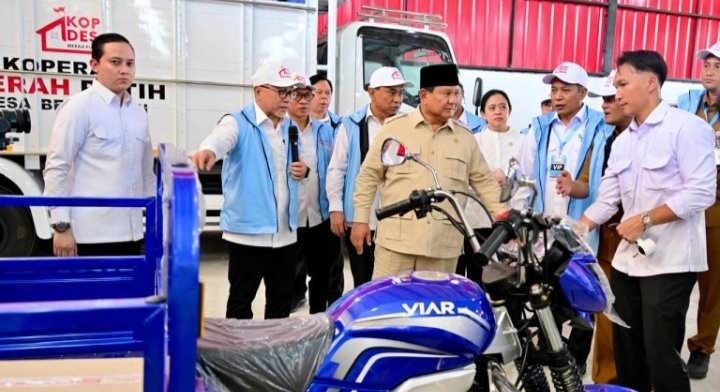Presiden Prabowo Subianto secara resmi meluncurkan kelembagaan 80.081 Koperasi Desa/Kelurahan Merah Putih (KDMP/KKMP), pada Senin, 21 Juli 2025. Foto: BPMI Setpres/Rusman