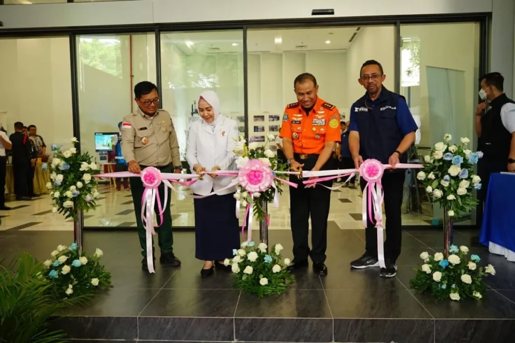 PT Wijaya Karya Bangunan Gedung Tbk (WEGE), melalui Kerja Sama Operasi (KSO) WG-WIKA, dengan bangga mengumumkan rampungnya pembangunan Gedung Pengembangan Sistem Operasional Ina-MHEWS