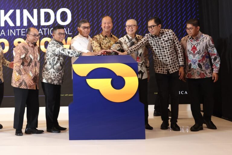 Andra Soni menghadiri Pembukaan Gaikindo Indonesia International Auto Show (GIIAS) Tahun 2025 oleh Menteri Perindustrian Republik Indonesia Agus Gumiwang Kartasasmita di Indonesia Convention Exhibition (ICE) Bumi Serpong Damai (BSD)