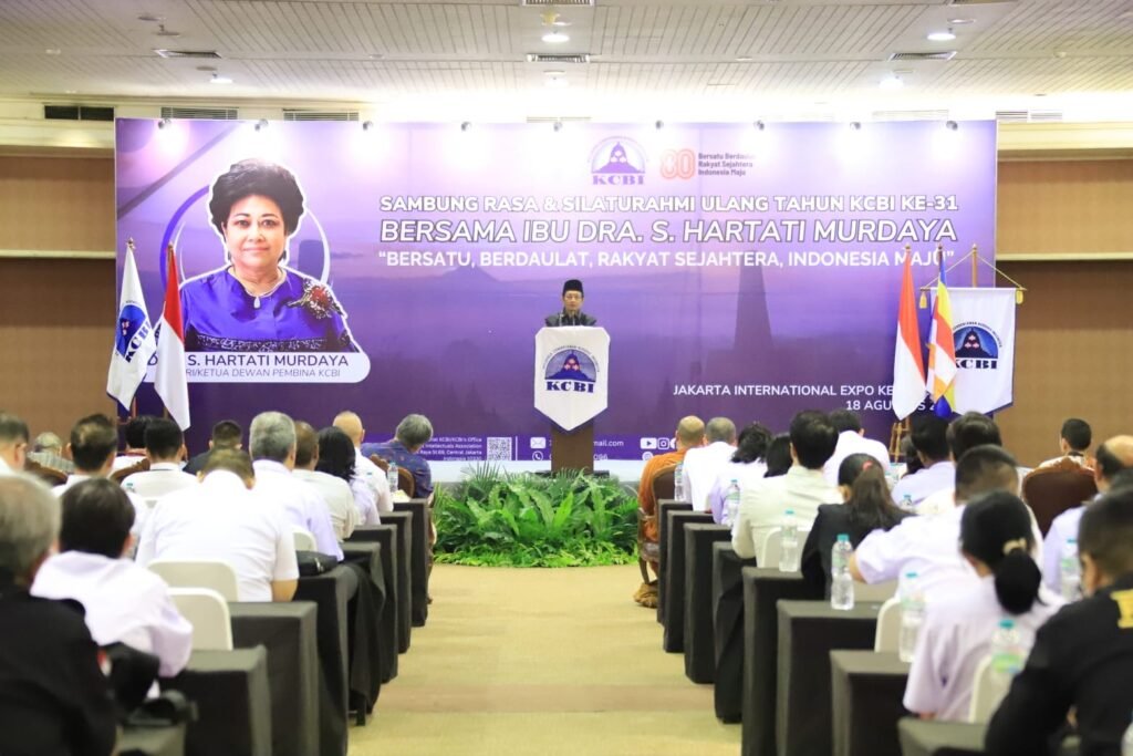 Menteri Agama Nasaruddin Umar menjadi keynote speaker dalam acara Sambung Rasa & Silaturahmi Ulang Tahun ke-31 Keluarga Cendekiawan Buddhist Indonesia bersama Hartati Murdaya.