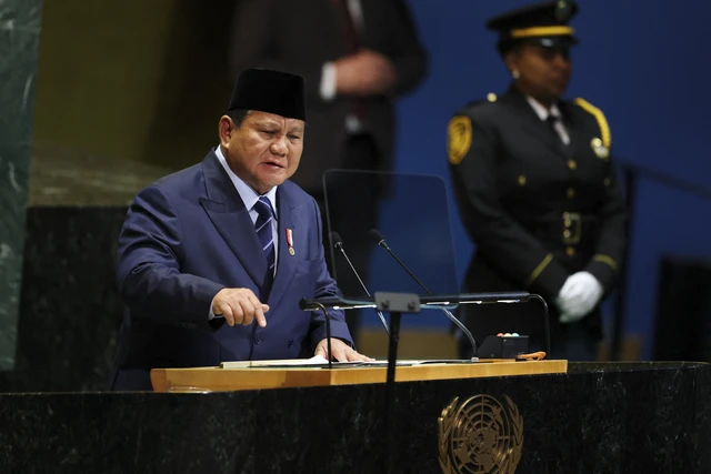 Presiden Indonesia Prabowo Subianto berpidato di Sidang Umum Perserikatan Bangsa-Bangsa ke-80 di Markas Besar PBB di New York, AS, Selasa (23/9/2025). Foto: Angela Weiss/AFP
