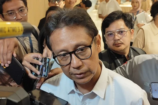 Menteri Kesehatan Budi Gunadi Sadikin di kantor Kemenkes, Jakarta, Minggu (28/9/2025).