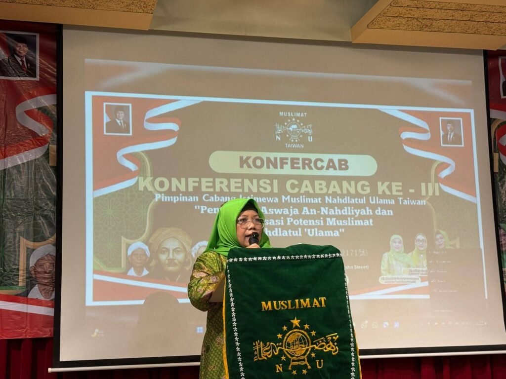 telah ditetapkan Ibu Darwati sebagai Ketua PCI Muslimat NU Taiwan periode berikutnya, menggantikan kepengurusan sebelumnya.