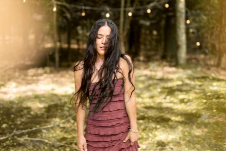 Rachael Yamagata Lepaskan Single Terbaru "Backwards"