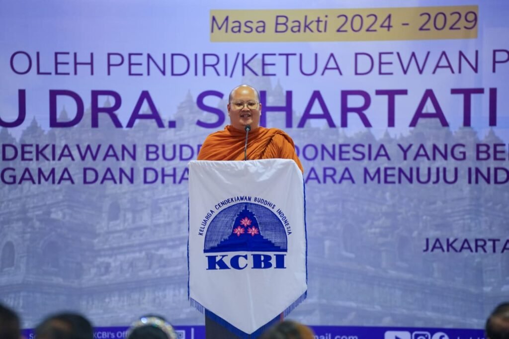 Ketua Umum KCBI Y.M. Bhikkhu Dhammavuddho Thera/Victor Jaya Kusuma, menekankan arah organisasi di periode baru ini.