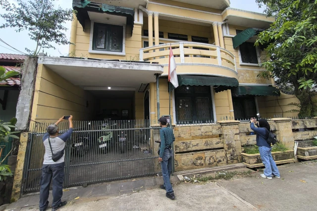 Suasana rumah diduga tempat penyekapan dan penyiksaan 3 pria di Pondok Aren, Tangsel