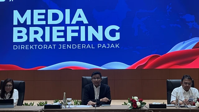 Direktur Jenderal Pajak Kementerian Keuangan, Bimo Wijayanto, saat media briefing, Senin (20/10/2025). Foto: Fariza Rizky Ananda/kumparan