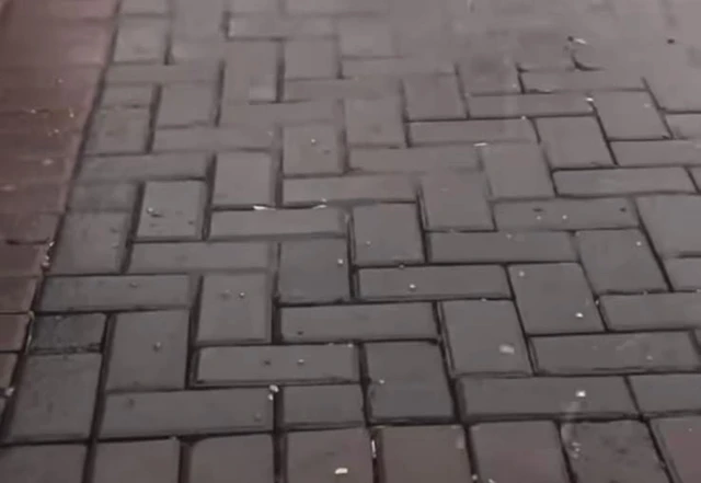 Hujan es di Kabupaten Tangerang, Jumat, (31/10/2025). Foto: Dok. Istimewa