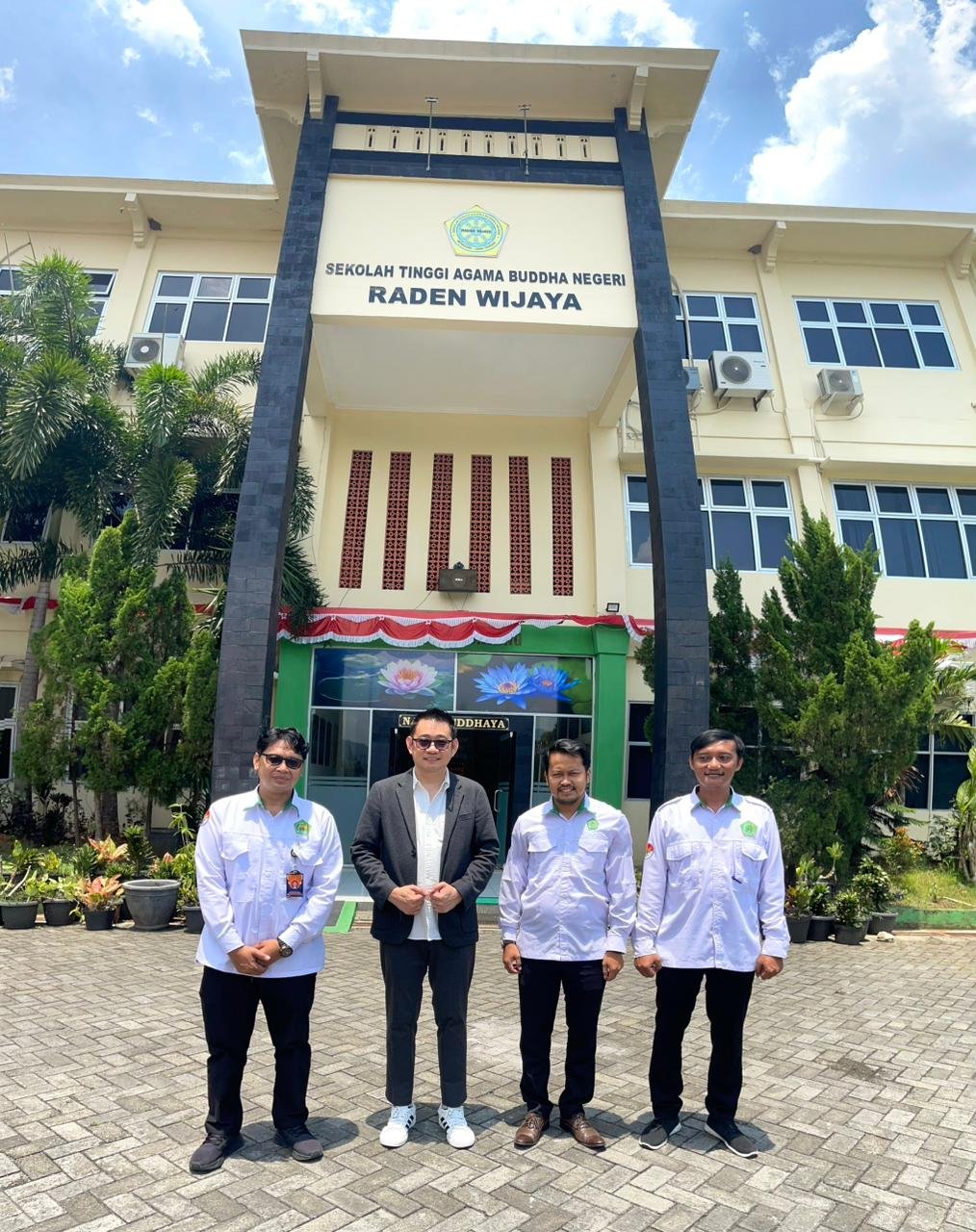 Universitas STABN Raden Wijaya kini memiliki peluang bagi mahasiswa - mahasiswi untuk mengikuti program magang di Taiwan