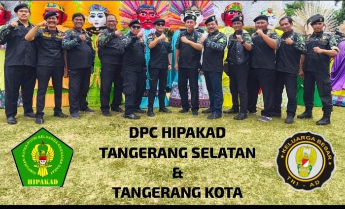 HIPAKAD Tangerang Selatan Pimpinan  Kombes Pol (Purn) Drs Udung Darmasukana, S.H., (UDM) bersama DPC HIPAKAD Tangerang Kota di Silang Monas.