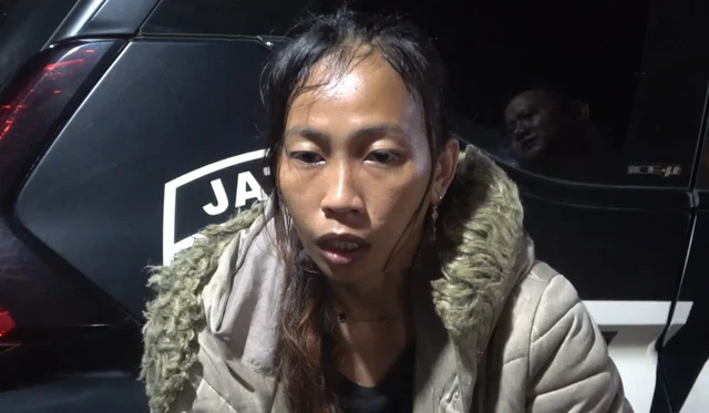 Sri Yulianan atau Ana penculik Bilqis saat diamankan Polrestabes Makassar, Minggu (9/11/2025). Foto: Dok. Istimewa