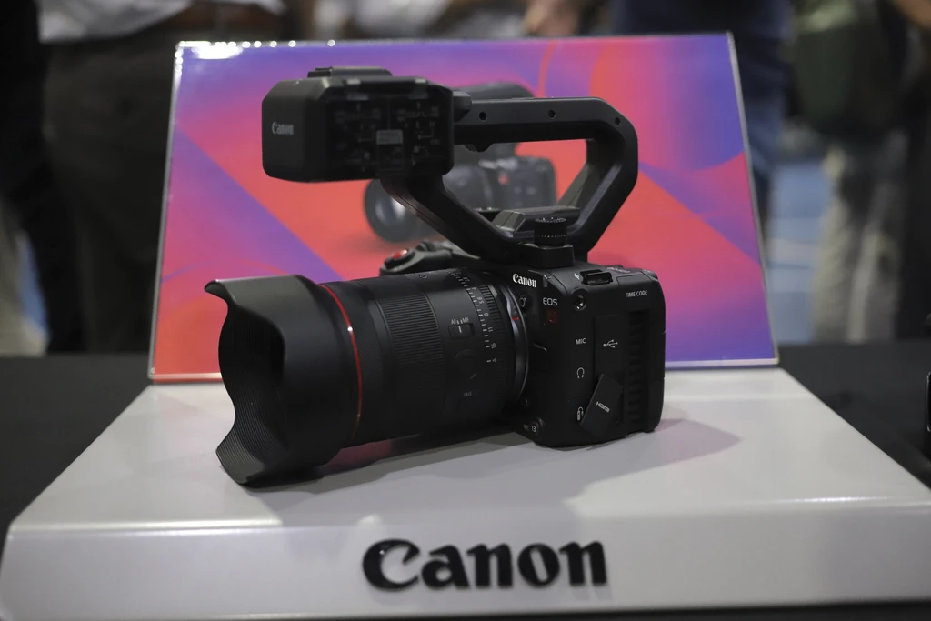 Canon EOS R6 Mark III