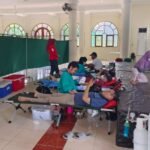 Masjid Al Hidayah Pamulang Permai I bekerja sama dengan Palang Merah Indonesia (PMI) Kota Tangerang Selatan. Minggu (14/12/2025). FOTO: Henny06-PBMI)