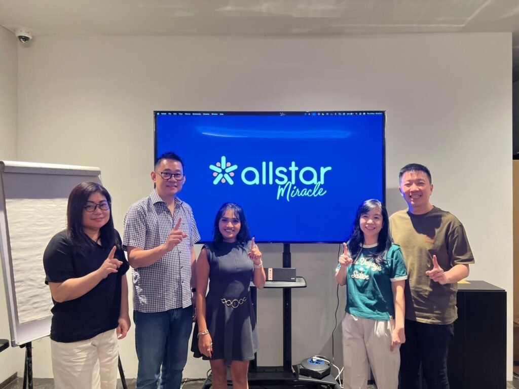 Ni Nyoman Ayu Putri Ariani bersama para mentor Allstar Miracle.