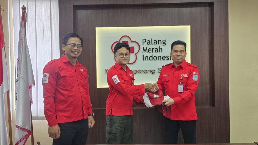 Pelepasan resmi dipimpin langsung oleh Wakil Ketua PMI Kota Tangsel, Tubagus Asep Nurdin di Markas PMI Kota Tangsel, Rabu, 3/12/2025. FOTO: Henny Anzani06-PBMI