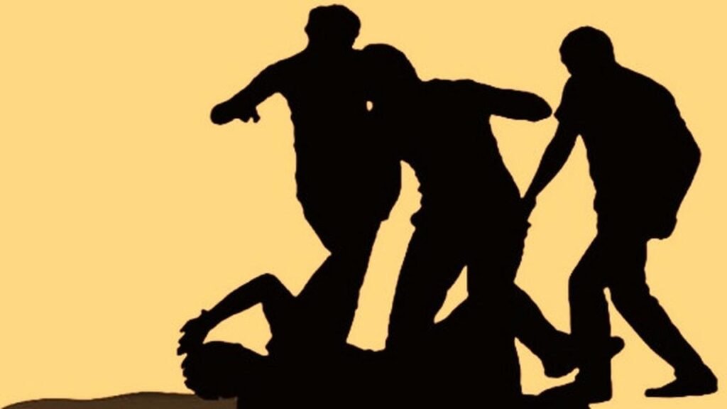 Ilustrasi pengeroyokan dan pemukulan (SHUTTERSTOCK)