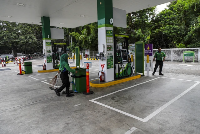 SPBU BP-AKR Simprug Jakarta Selatan.