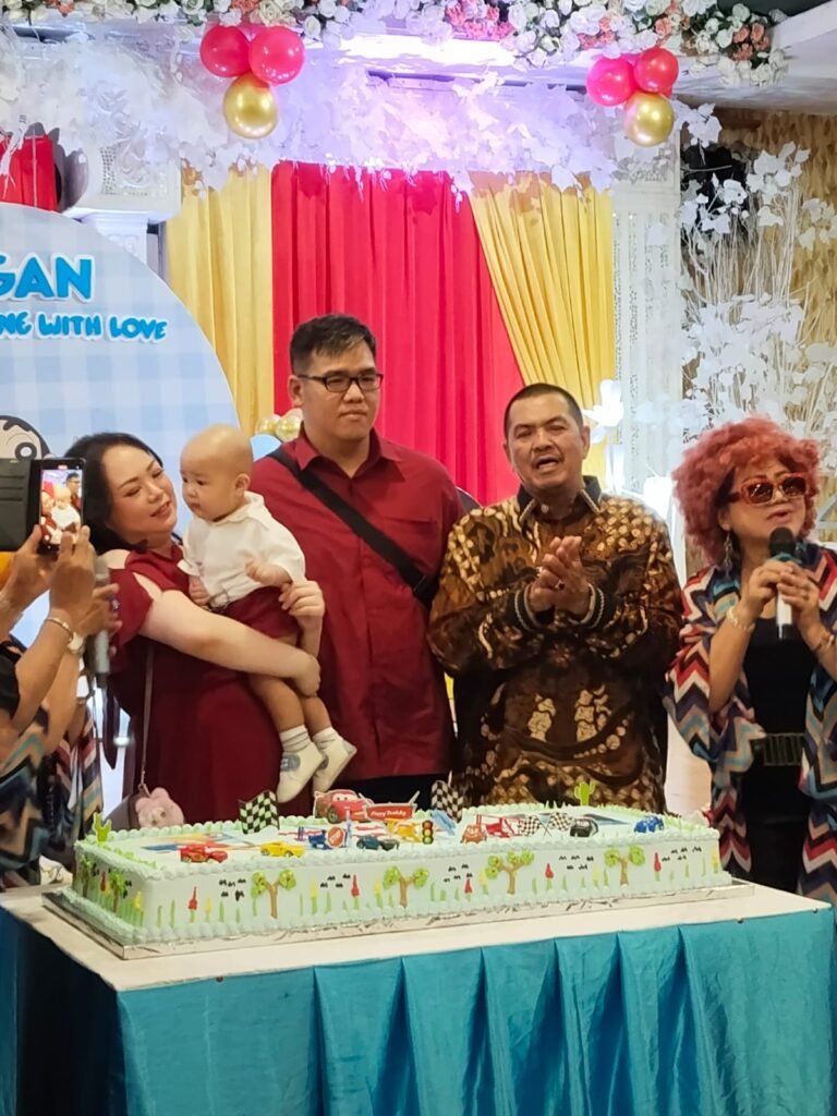 Ultah Pertama Cucu H. Eddy Jasa Dihadiri Artis Ibu Kota, Digelar Meriah di Kelapa Gading, FOTO: Verry01-PBMI