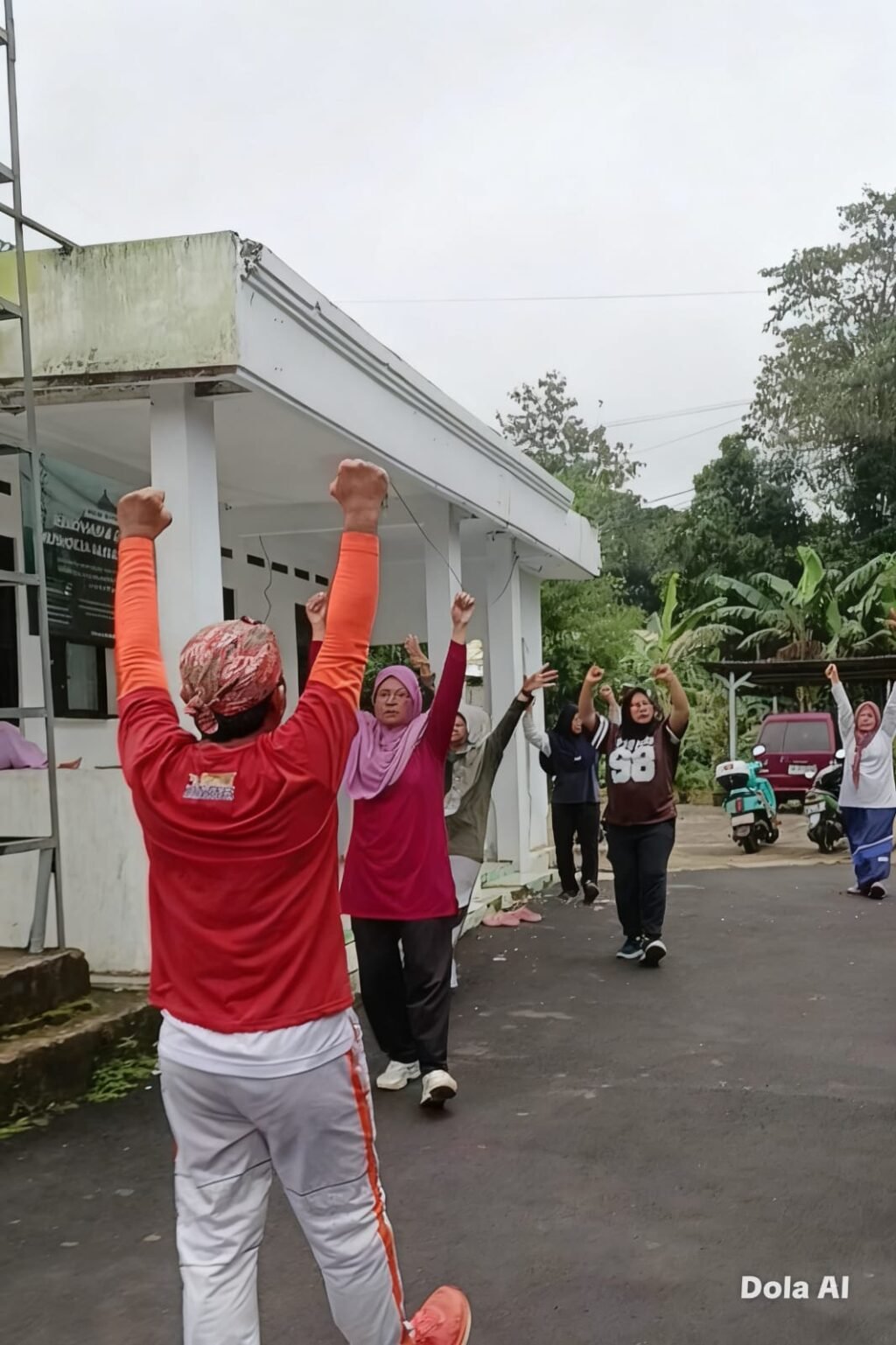 ORKI sukses menyelenggarakan kegiatan senam kebugaran massal yang dipusatkan di area terbuka Perumahan Citra Prima I Blok E, Sabtu (31/1/2026). FOTO: Indarto07/portalbmi.id