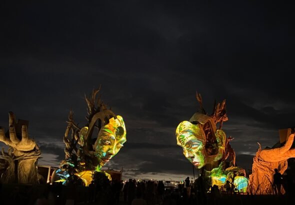 Ikon monumental berupa Patung Nuanu (The Earth Sentinels). FOTO: Santi07/ portalbmi.id