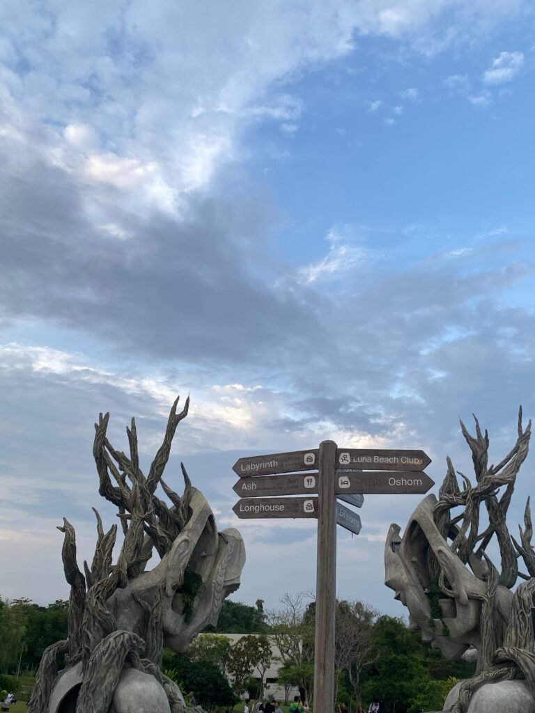 Ikon monumental berupa Patung Nuanu (The Earth Sentinels). FOTO: Santi07/ portalbmi.id