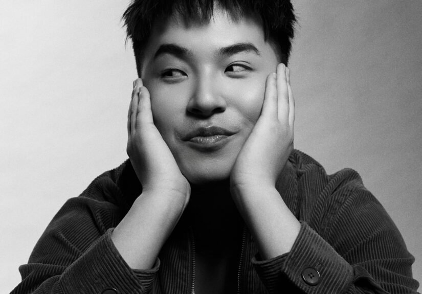 Musisi asal Australia, Keenan Te, melanjutkan perjalanan bermusiknya di kancah global dengan merilis single terbarunya yang berjudul ‘Bones. FOTO: Allung06/ portalbmi.id