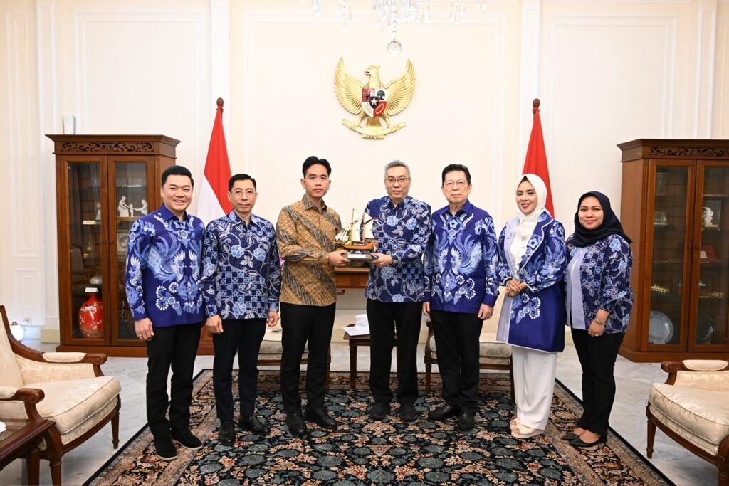 Wakil Presiden (Wapres) Gibran Rakabuming menegaskan komitmen pemerintah dalam memperkuat usaha kecil dan menengah (UKM). FOTO: BPMI Setpres/portalbmi.id