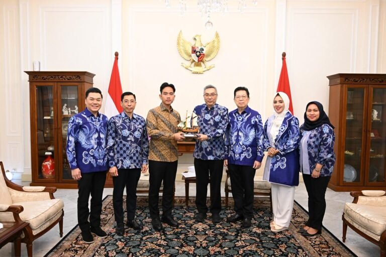 Wakil Presiden (Wapres) Gibran Rakabuming menegaskan komitmen pemerintah dalam memperkuat usaha kecil dan menengah (UKM). FOTO: BPMI Setpres/portalbmi.id