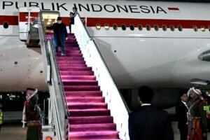 Presiden Republik Indonesia Prabowo Subianto tiba di Bandar Udara Militer Marka, Amman, Kerajaan Yordania Hasyimiah, pada Selasa, 24 Februari 2026. FOTO: BPMI Setpres