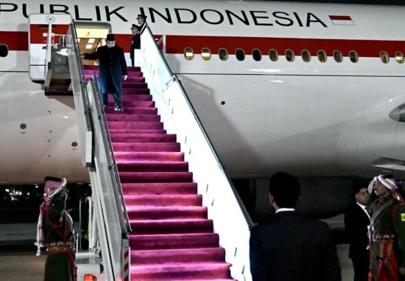 Presiden Republik Indonesia Prabowo Subianto tiba di Bandar Udara Militer Marka, Amman, Kerajaan Yordania Hasyimiah, pada Selasa, 24 Februari 2026. FOTO: BPMI Setpres