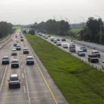 Sejumlah kendaraan melintasi Tol Cipali saat penerapan skema satu arah (one way) di Palimanan, Cirebon, Jawa Barat, Selasa (17/3/2026).