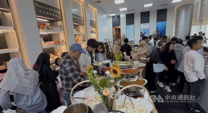 Gelar griya KDEI Taipei untuk acara halalbihalal Idul Fitri hari Sabtu. (Sumber Foto : CNA, 21 Maret 2026)