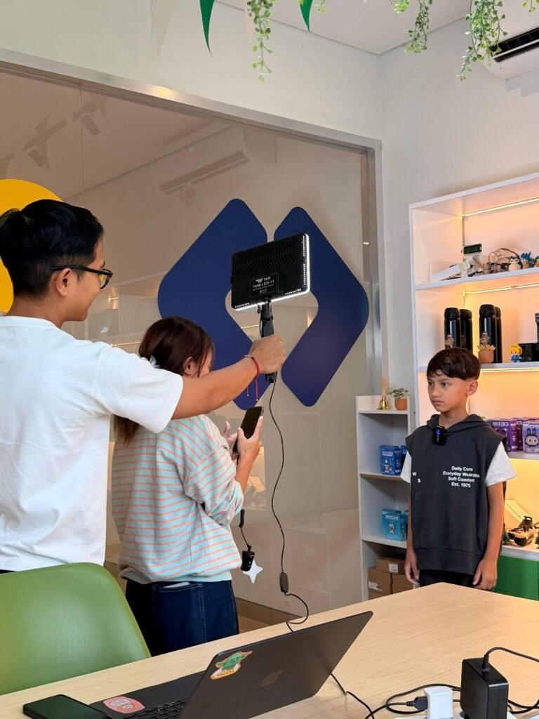 Kisah sukses I Gede Kelvin Narendra Van Veggel bukan sekadar tentang piala dan penghargaan. FOTO: Ayu05/portalbmi.id