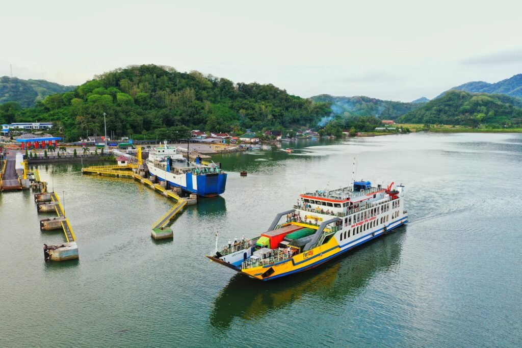 Menyambut pelaksanaan Hari Raya Nyepi di Pulau Bali, PT ASDP Indonesia Ferry (Persero) akan menghentikan sementara layanan penyeberangan di lintasan Jawa–Bali dan Lombok. FOTO: Budi05/portalbmi.id
