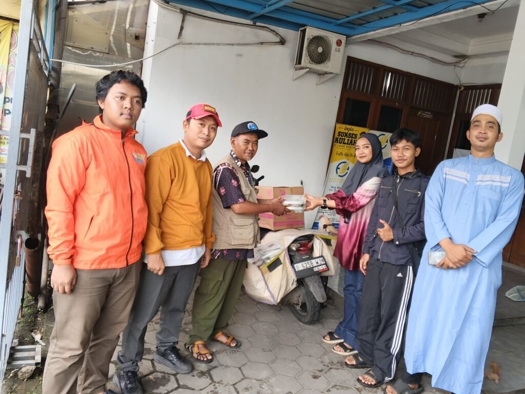Kolaborasi Lintas Komunitas Warnai Alun-Alun Pondok Aren. FOTO: Henny06/portalbmi.id