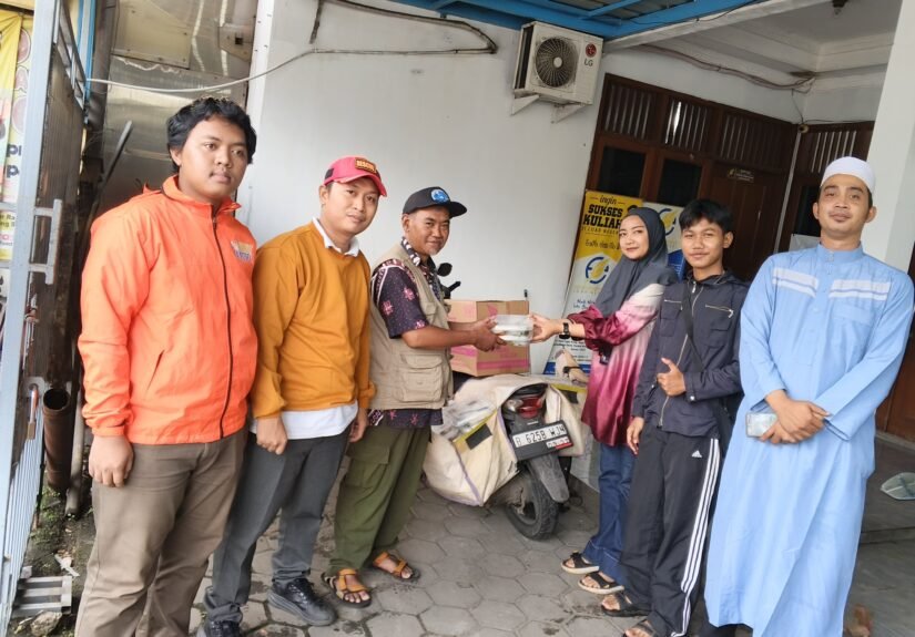 Kolaborasi Lintas Komunitas Warnai Alun-Alun Pondok Aren. FOTO: Henny06/portalbmi.id