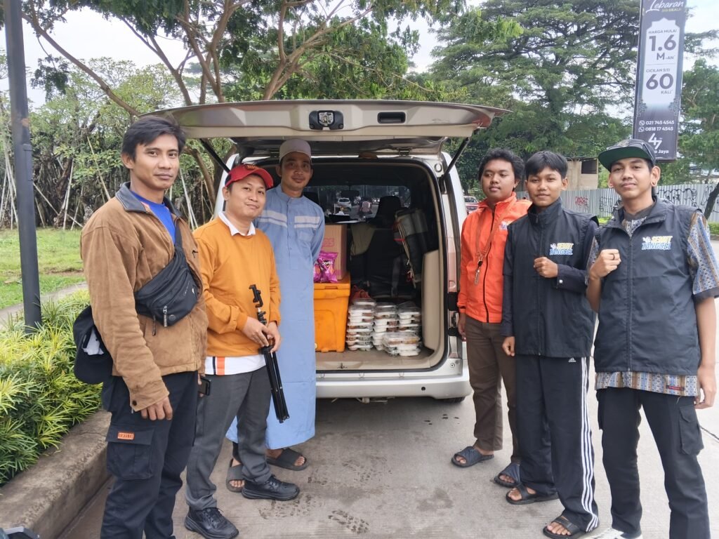 Kolaborasi Lintas Komunitas Warnai Alun-Alun Pondok Aren. FOTO: Henny06/portalbmi.id