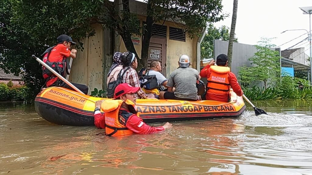 Ketinggian air di berbagai titik sempat menyentuh angka 25 hingga 110 centimeter. FOTO: Henny06/portalbmi.id