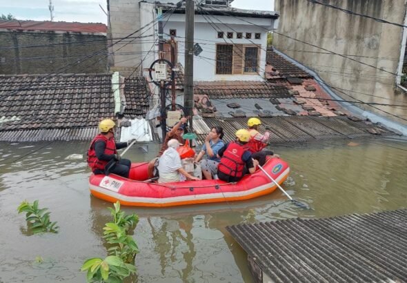 Ketinggian air di berbagai titik sempat menyentuh angka 25 hingga 110 centimeter. FOTO: Henny06/portalbmi.id