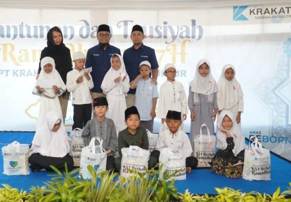 PT Krakatau Sarana Infrastruktur (PT KSI) menggelar kegiatan santunan bagi anak yatim, dhuafa, dan penyandang disabilitas. FOTO: Budi05/portalbmi.id