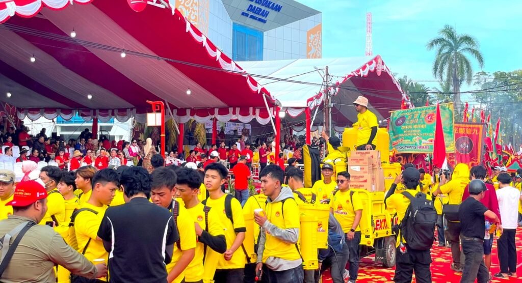 Bobon Santoso hadir di Kota yang dikenal sebagai salah satu pusat perayaan Cap Go Meh terbesar di Indonesia itu kembali dipadati ribuan warga dan wisatawan. FOTO: Allung06/portalbmi.id