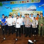 Kapolri Jenderal Listyo Sigit Prabowo meninjau arus mudik Lebaran 2026 di Dermaga Eksekutif Pelabuhan Merak, Banten Jumat, 13 Maret 2025. FOTO: Budi05/portalbmi.id