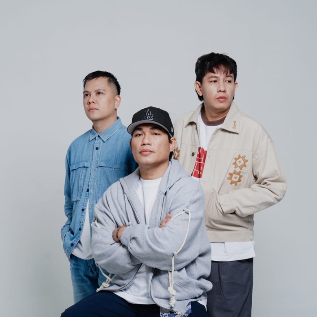 Band Armada kembali hadir dengan kejutan yang menyegarkan. Melepas single terbaru berjudul "Semalam". FOTO: Allung06/portalbmi.id